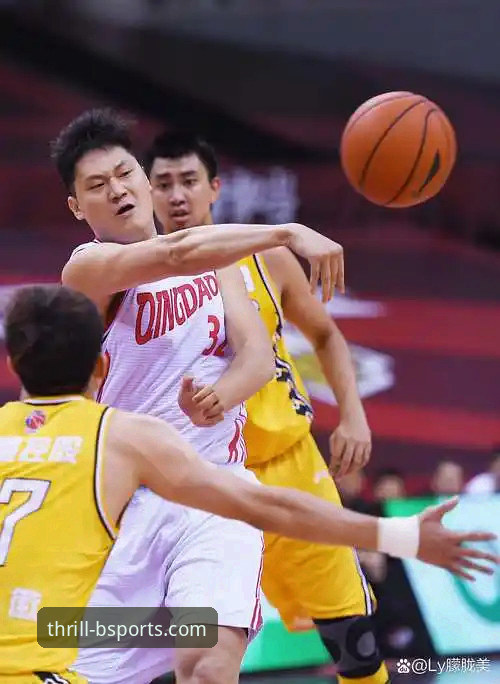 一场跌宕起伏的CBA对决详解：伤病阴影下的胜利与里程碑